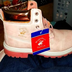 Beverly hills Polo club pink high top shoes